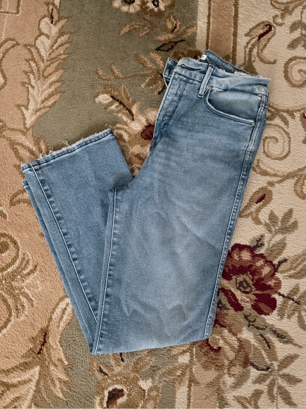 Good American Washed Blue Straight Leg Jeans